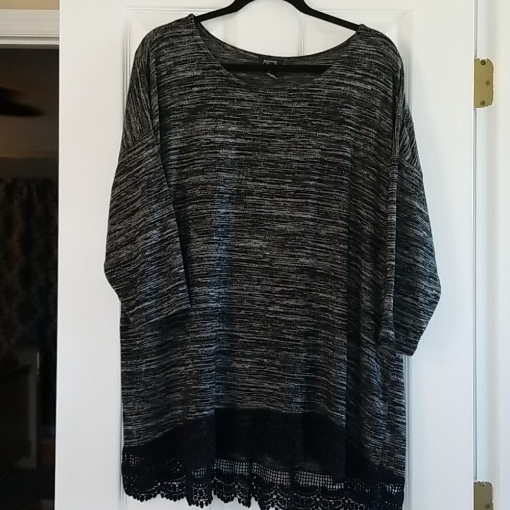 Black & Gray light weight 3/4 sleeve top 3x